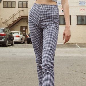 ADORABLE BRANDY MELVILLE GINGHAM PANTS